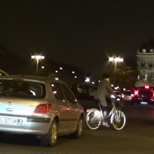 ロータリー交差点を車と同等に自転車が通る