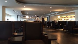 早朝はガラガラ