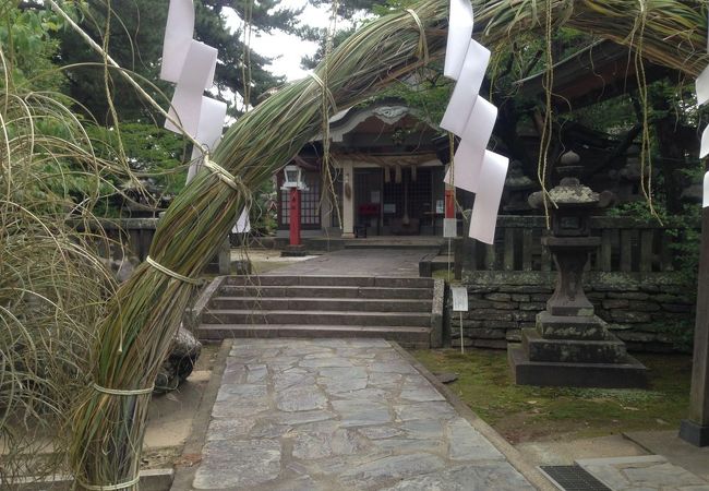 街の神社