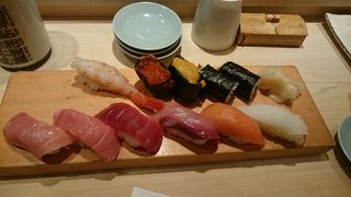 築地の隠れ家的お寿司屋さん