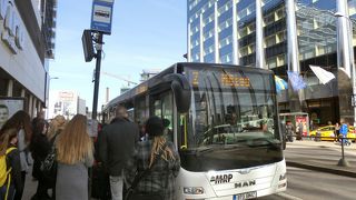 市街地からバスターミナルへは2番系統のバスを利用可能