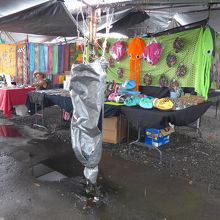 まずは衣類雑貨コーナーへ行きました