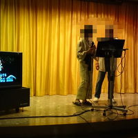 飲み放題歌い放題で約２５００円、ビール別だったので残念。