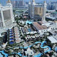 51階ロビーからのグランド・リゾート・デッキの眺め。