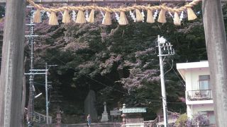 200段の階段はきつい