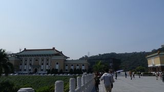 細工の細やかさに驚きです。