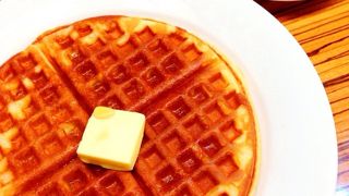 紅茶とワッフル