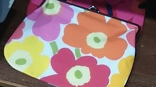 駅の中の雑貨屋さんです