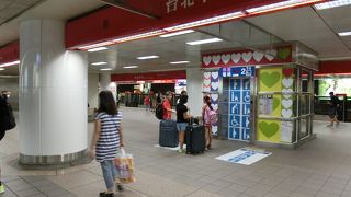 日本人には、安くて便利なＭＲＴ、行く度々に新線が増えて便利になります。