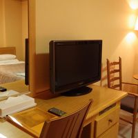 テレビ、デスク〈ＷｉＦｉ無料です〉