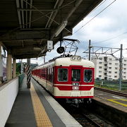 神戸電鉄は一番前の車窓を座ってみることができる