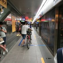 自転車持ち込み可能です。