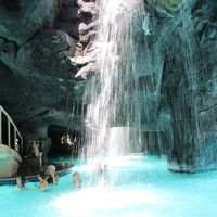 広いプールの中でもお気に入りな場所