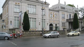 マニアックな美術館。