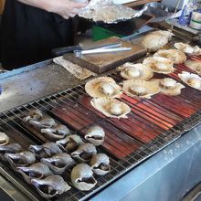 帆立他はこちらで網焼きです