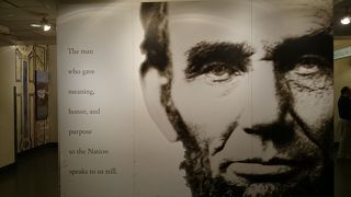 巨大なリンカーン大統領☆