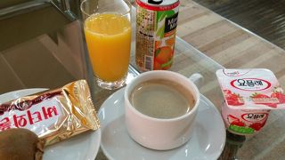 フードもあまりありません