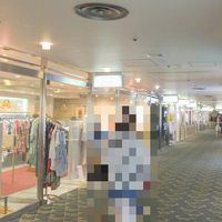 別館地下アーケード