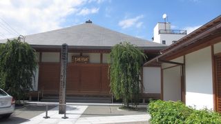 浄土宗の寺院です