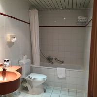 ツインルームのバス空間。広っ、。