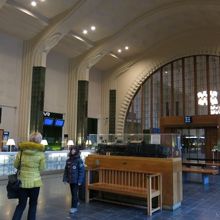 美しすぎる切符売り場。みどりの窓口もぜひマネしていただきたい