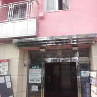 外観はきれいだけど入り口を入ると古いのがすぐ分かる