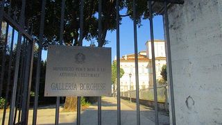 すばらしい美術品