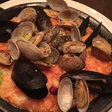 パエリヤにみえて、リゾット。