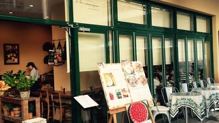 フルーツのタルトが美味しい