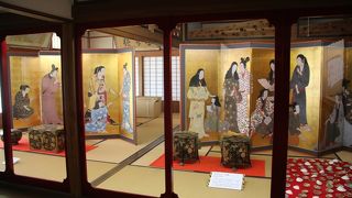 意外に建物も展示品も素晴らしい