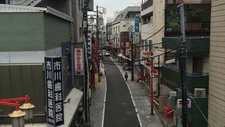 だんご屋・せんべい屋があります