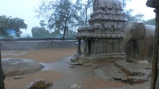 南インド式ロックガーデン　5つのラタと動物は地下でひとつにつながっていた?!