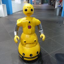 出迎えてくれたロボット
