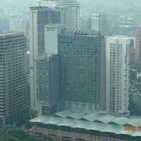 ペトロナスツインタワーより見たホテル