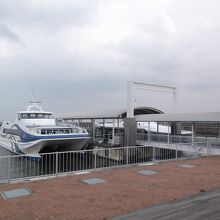 安全で快適なフェリーです。