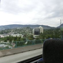 送迎バスで駅に向かいます