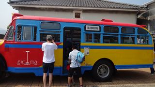 おもしろいガイドさんの案内で