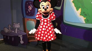 定番の衣装でお出迎え