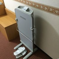 ズボンプレッサーが備えてありました