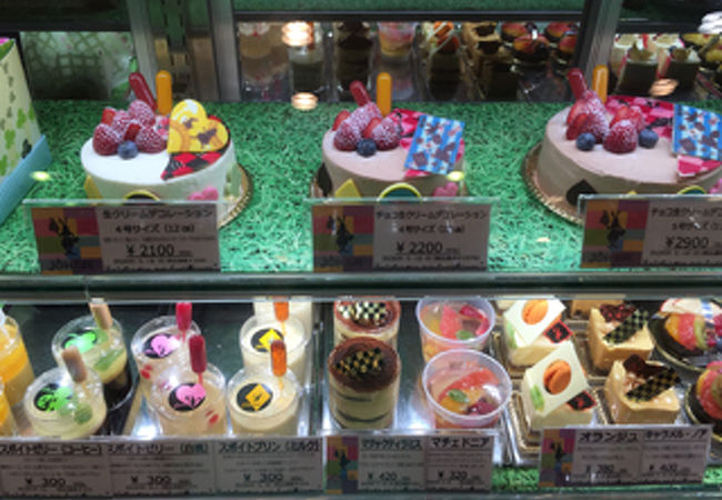 遊び心満載のパッケージと、とろバウムはおいしすぎ！