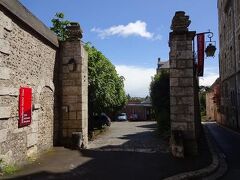 オステルリ サン イブ 写真