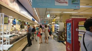 広くて見やすいデパート