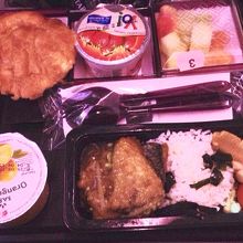 ドーハ→日本の機内食2