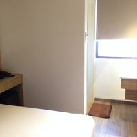 シンプルで一人旅向け