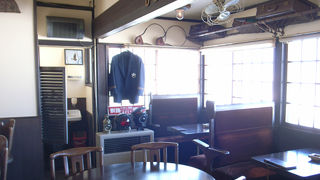 JR北浜駅の駅舎の中にある喫茶店