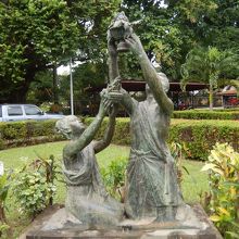 境内にオブジェがありました