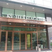 東大門歴史文化公園駅９番出口からすぐです。