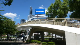 久屋大通公園にある「桜通」に架かる橋です！