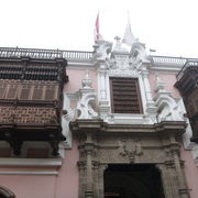 外務省として使われているトーレ ダグレ宮殿