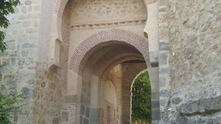 今も当時の姿を残してくれています。